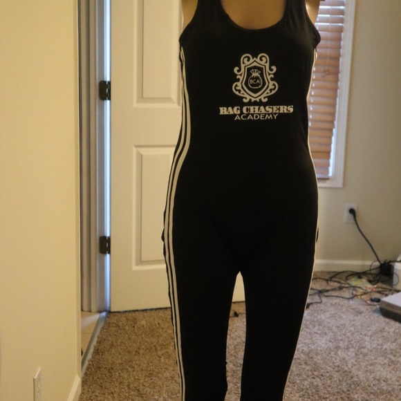 One piece jumpsuit - Picture 3 of 3